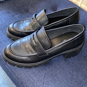 Chunky loafers